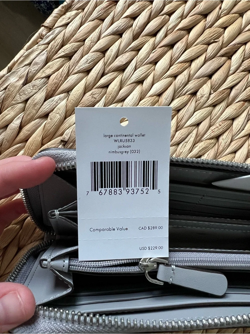 kate spade Pebbled Zip-Around Wallet in Light Gray